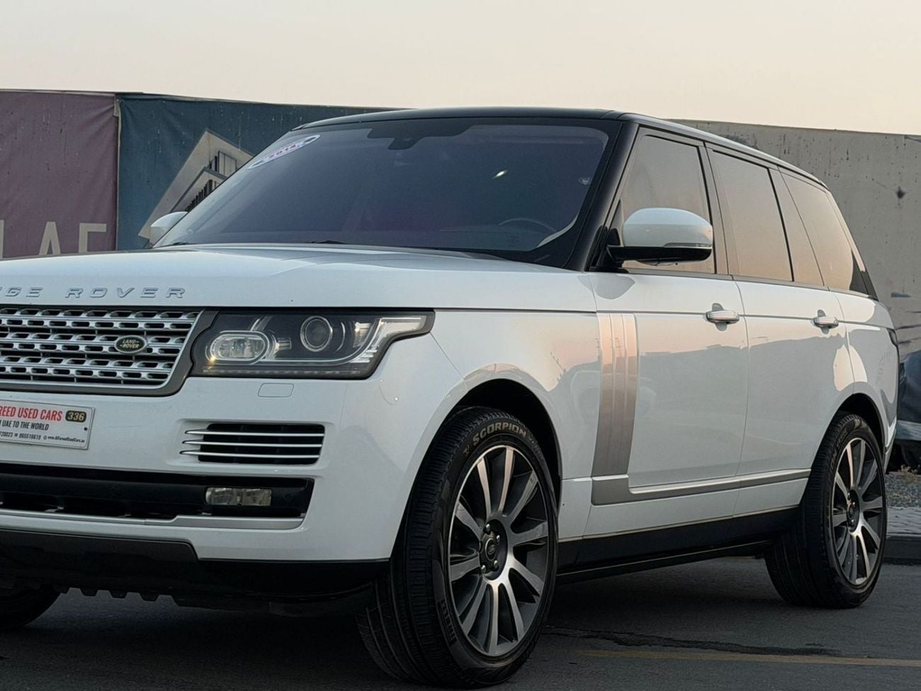 Land Rover Range Rover full option, first owner from the dealership