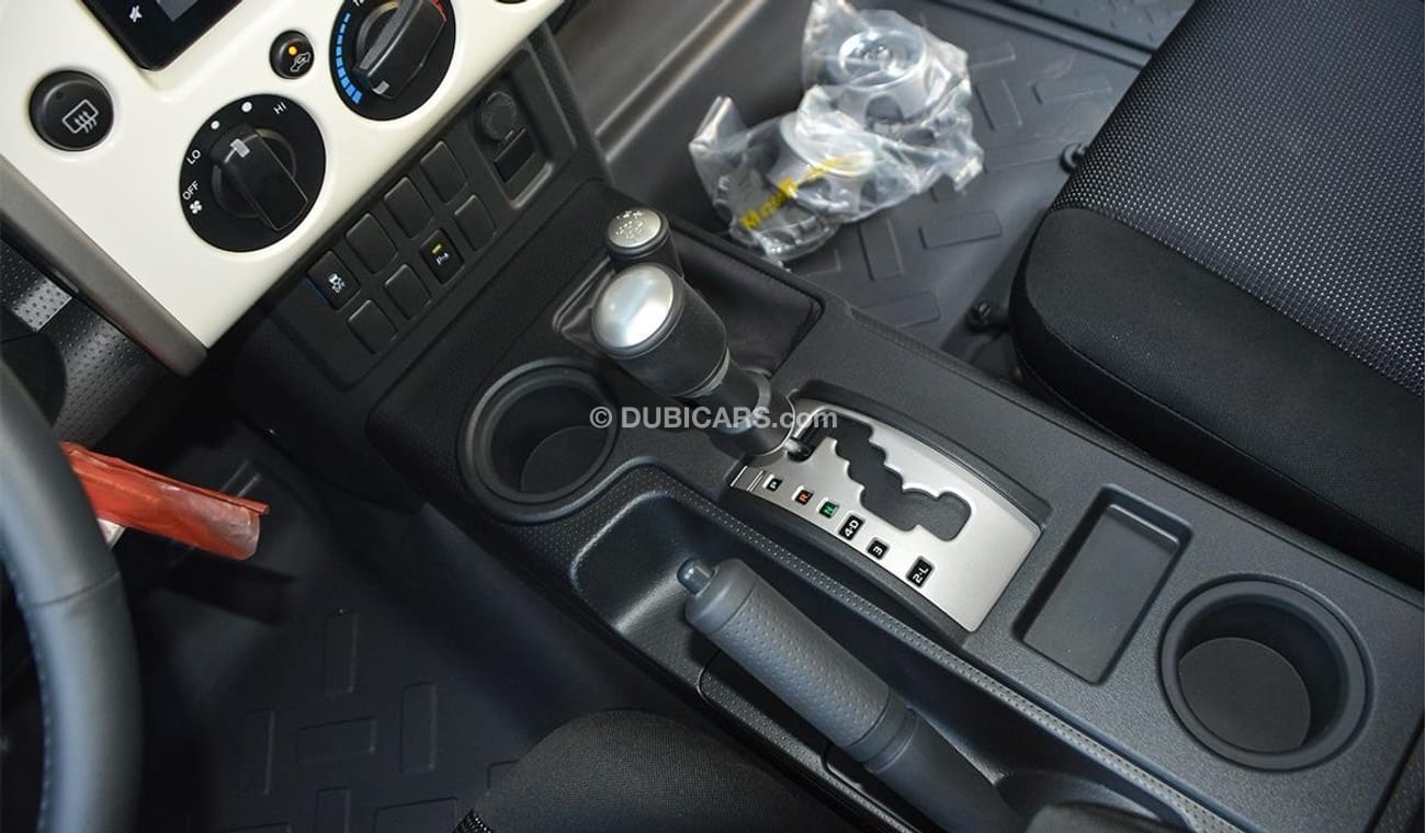 Toyota FJ Cruiser 4.0 with steering wheel control and compressor for export