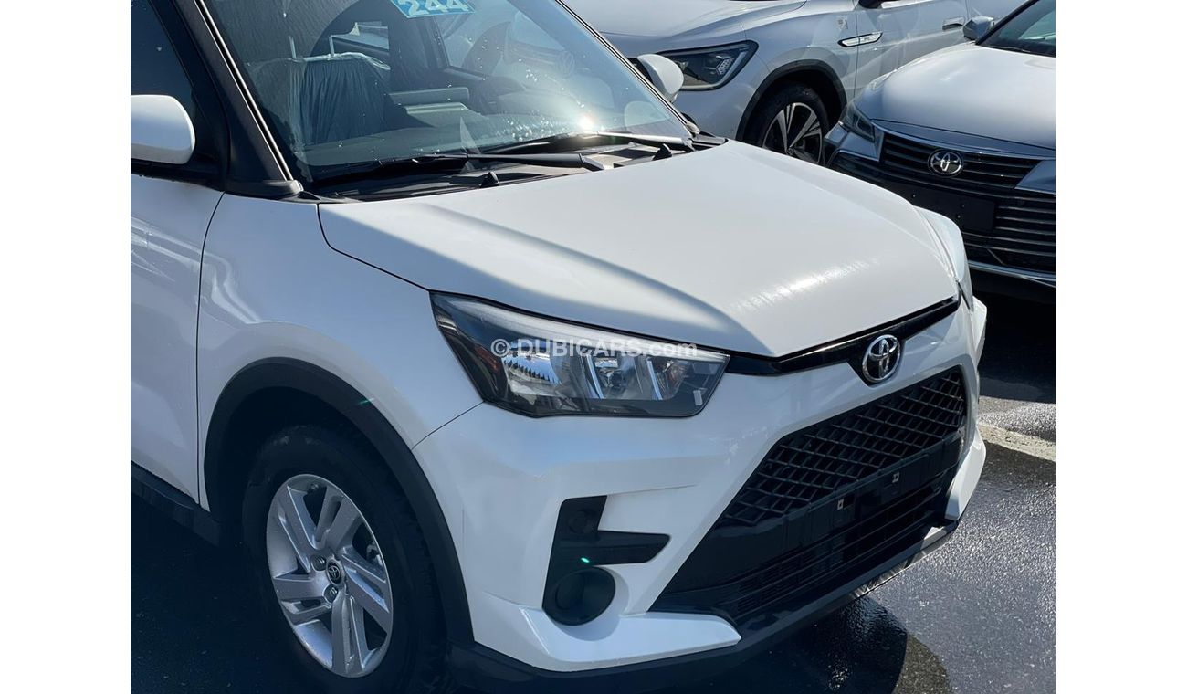 Toyota Raize E 0