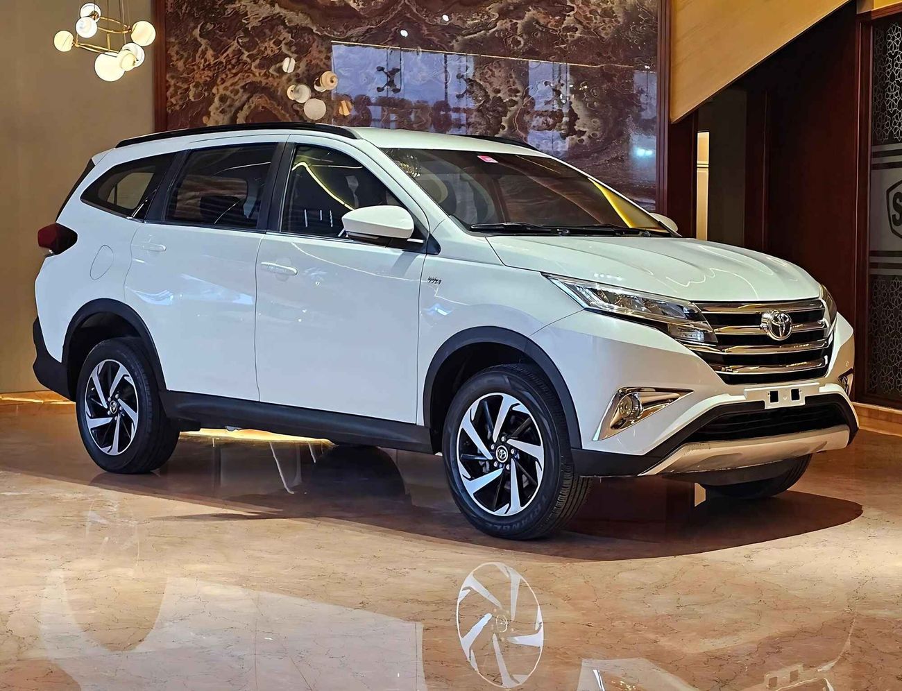 Toyota Rush EX GCC/ 7 SEATS/ LOW MILEAGE/ LOT# 13216