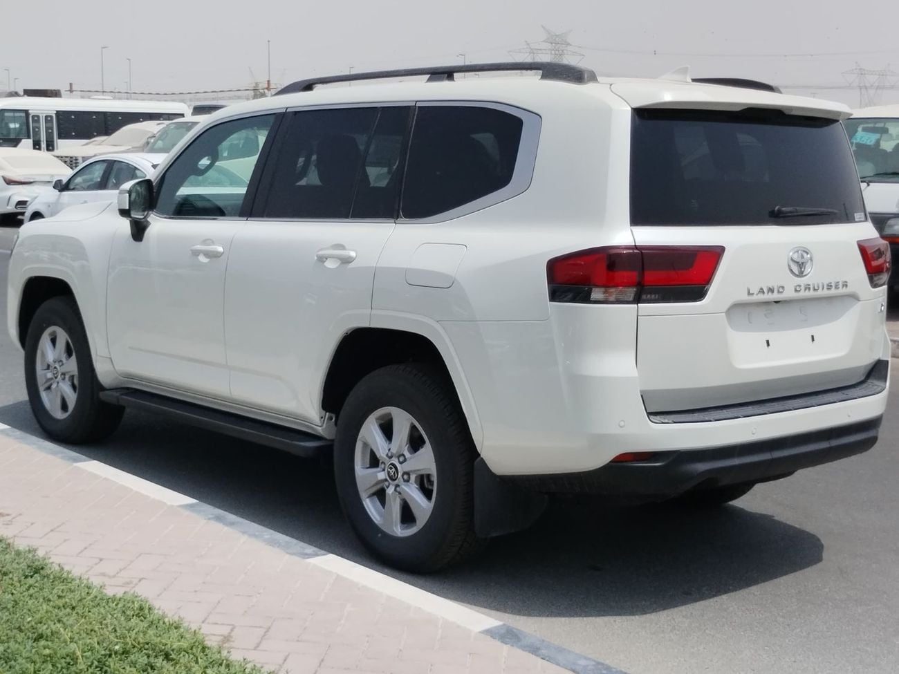 تويوتا لاند كروزر Toyota Landcruiser Lc300 Ax 2025 RHD Petro engine 3.5L automatic gear