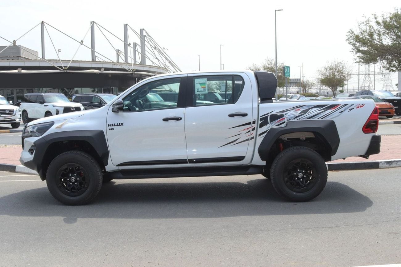 تويوتا هيلوكس GR-Sport DC | 4.0L Petrol 4WD 6Speed Automatic, With Compressor | 2026 Model | Ready for Export