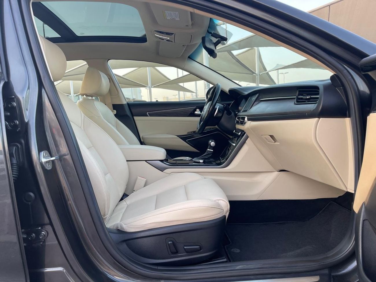 Kia Cadenza Kia Cadenza_Gcc_2021_Excellent_Condition _Full option