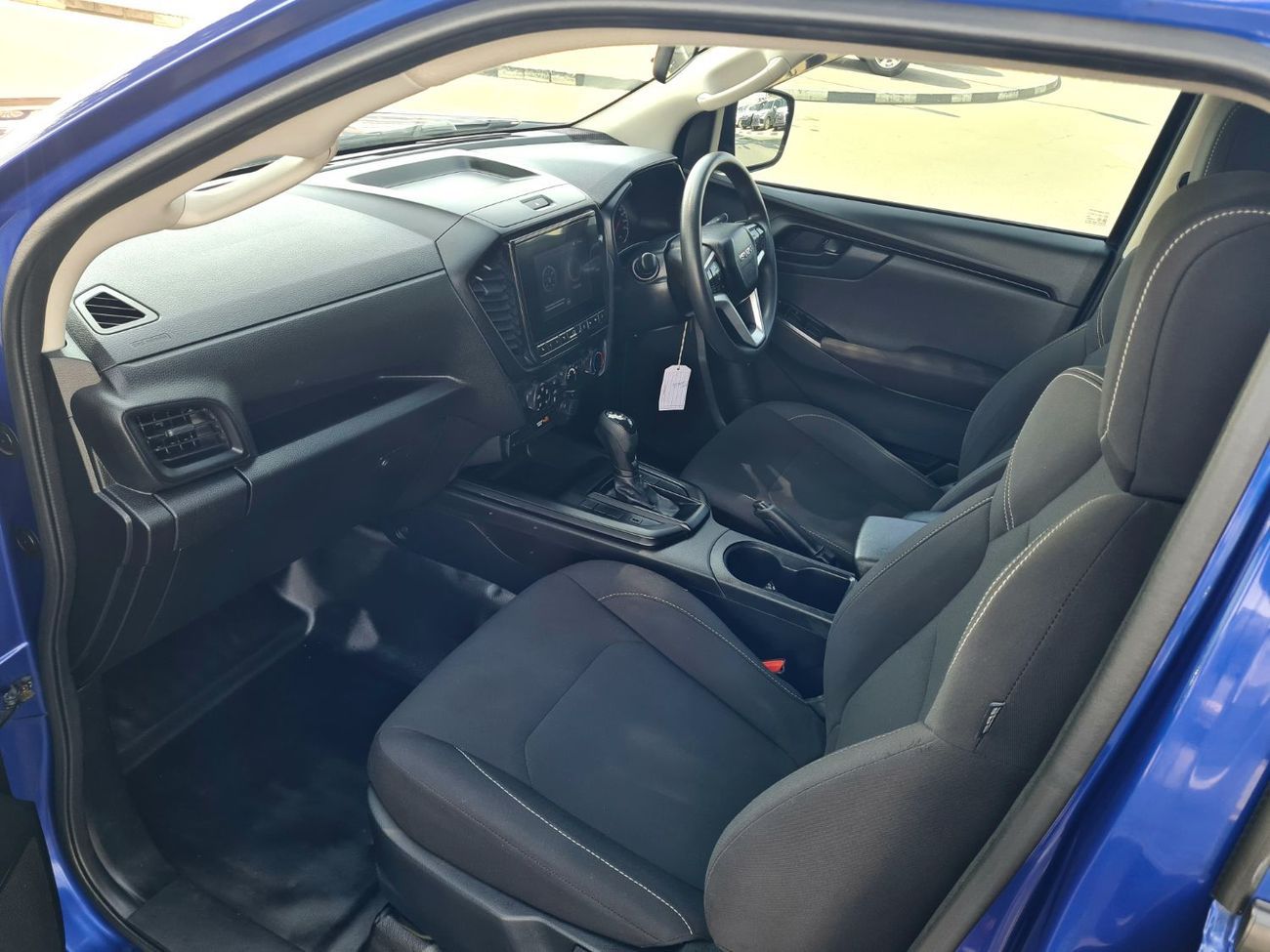 إيسوزو D ماكس STD D-Max Right Hand Drive Year: 2021 Engine: 3.0D