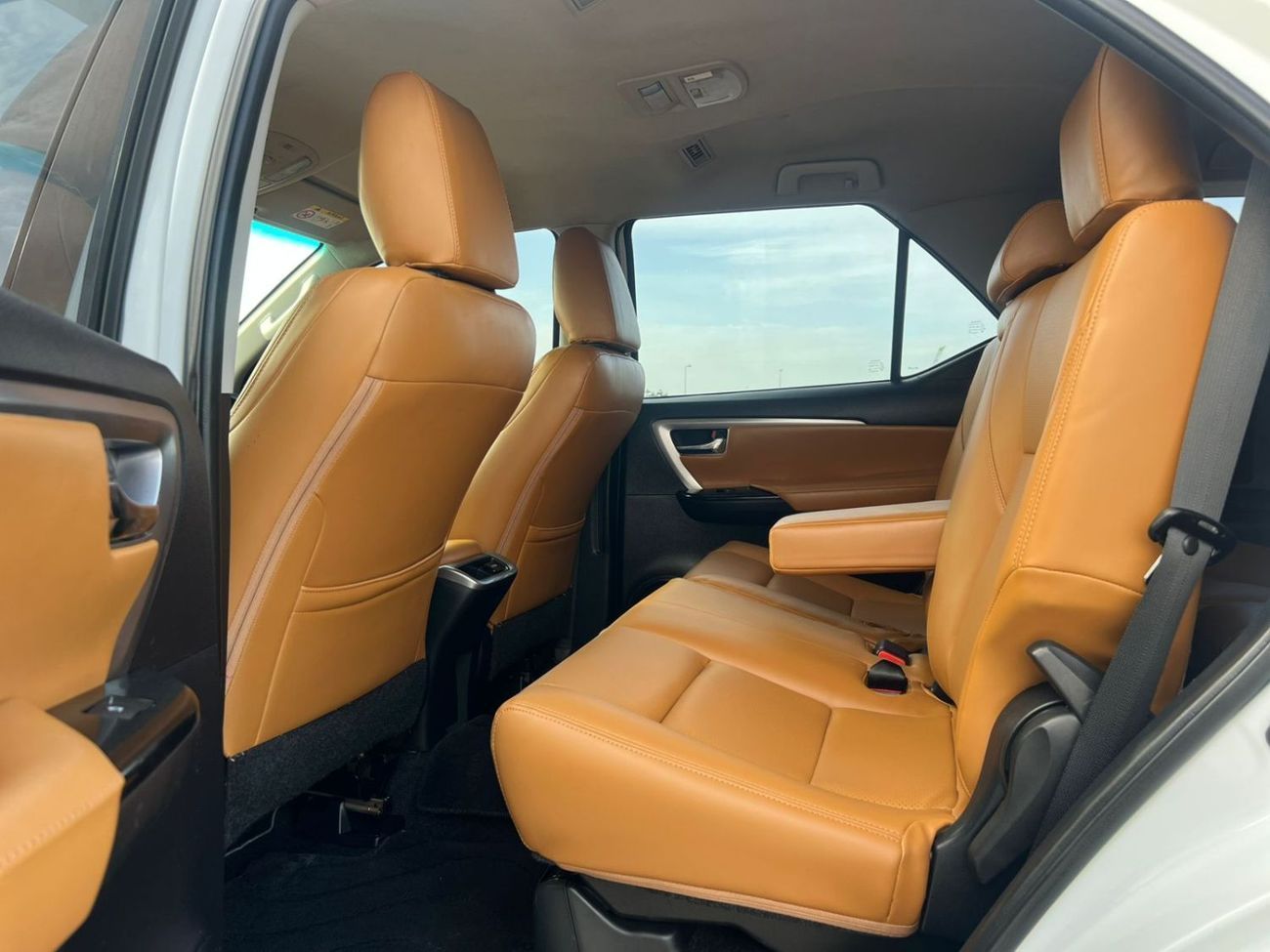 Toyota Fortuner 2023 Toyota Fortuner GX.R Full Option - V6 4.0L GCC - Rear Camera & Sensor - Leather Seat - 2 Key