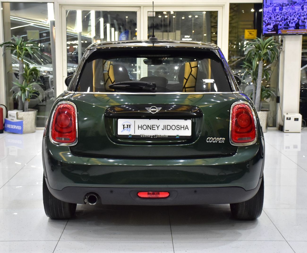 Mini Cooper EXCELLENT DEAL for our Mini Cooper ( 2019 Model ) in Green Color American Specs