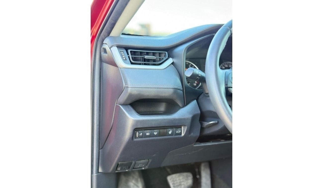 Toyota RAV4 TOYOTA RAV4 XLE premium Full Option