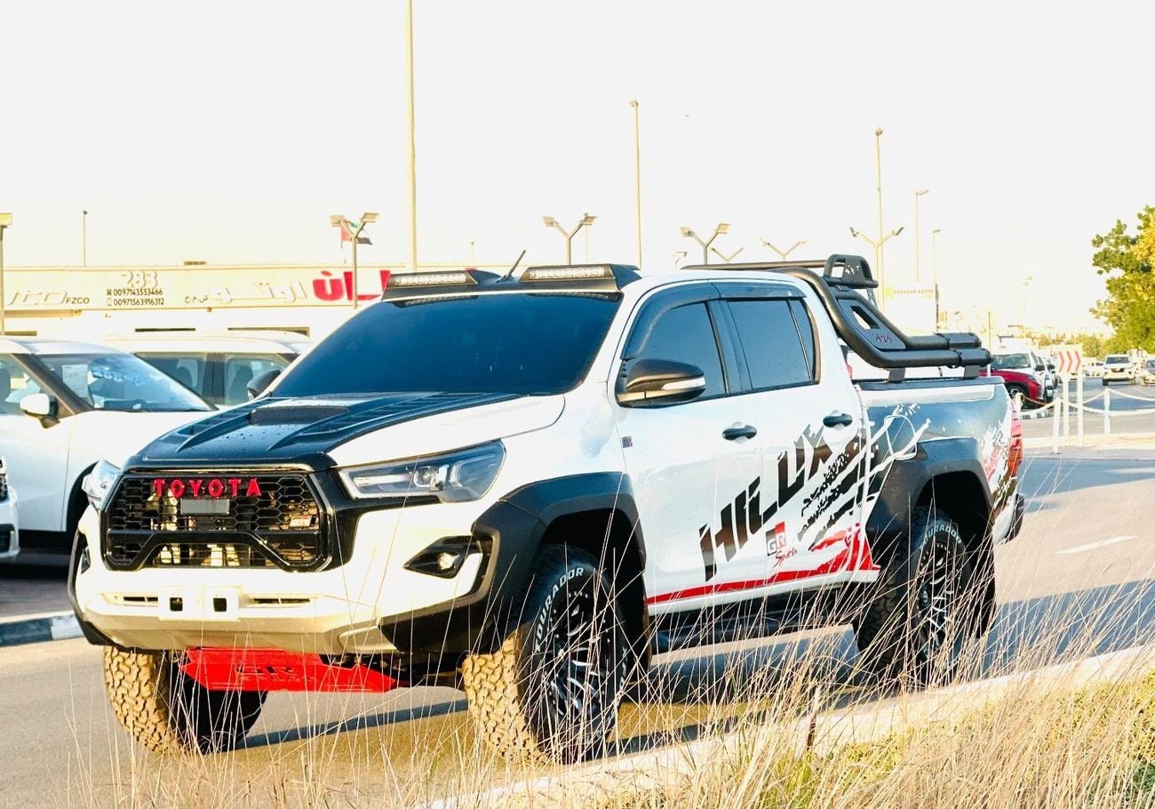Toyota Hilux GLX 2.7L Double Cab Utility M/T