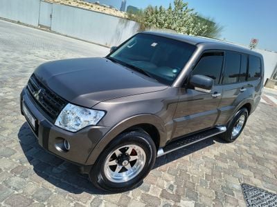 ميتسوبيشي باجيرو GLS MIDLINE