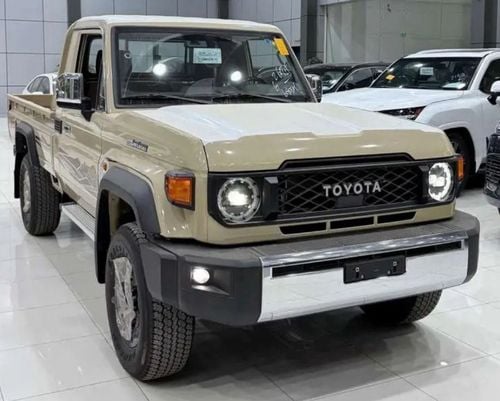 Toyota Land Cruiser 70 TOYOTA LC79 SC 2.8L DIESEL MT MID 25YM GCC
