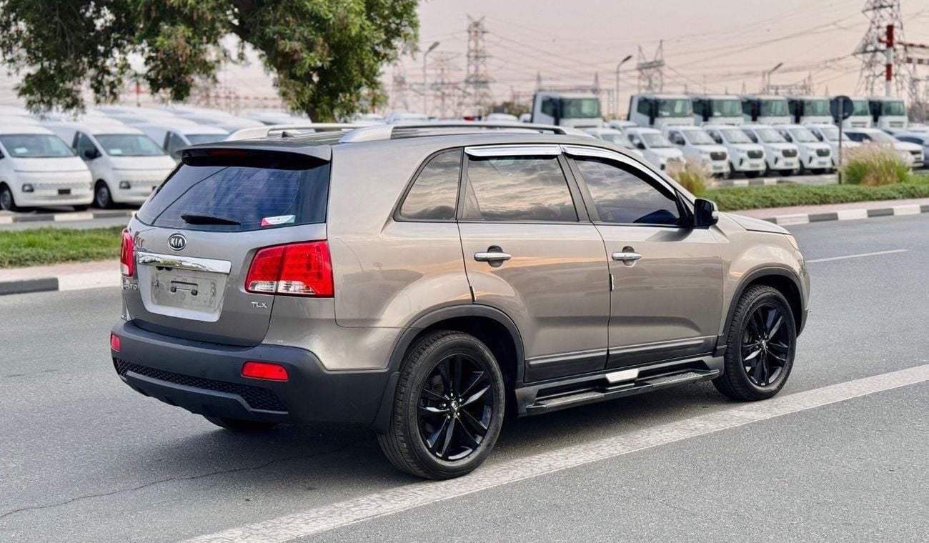 كيا سورينتو PREMIUM CONDITION | 2.0L DIESEL ENGINE | LHD | AT | 2011 | PUSH START ENGINE