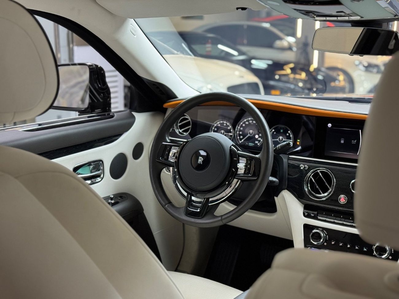 رولز رويس جوست 6.75T Short Wheelbase