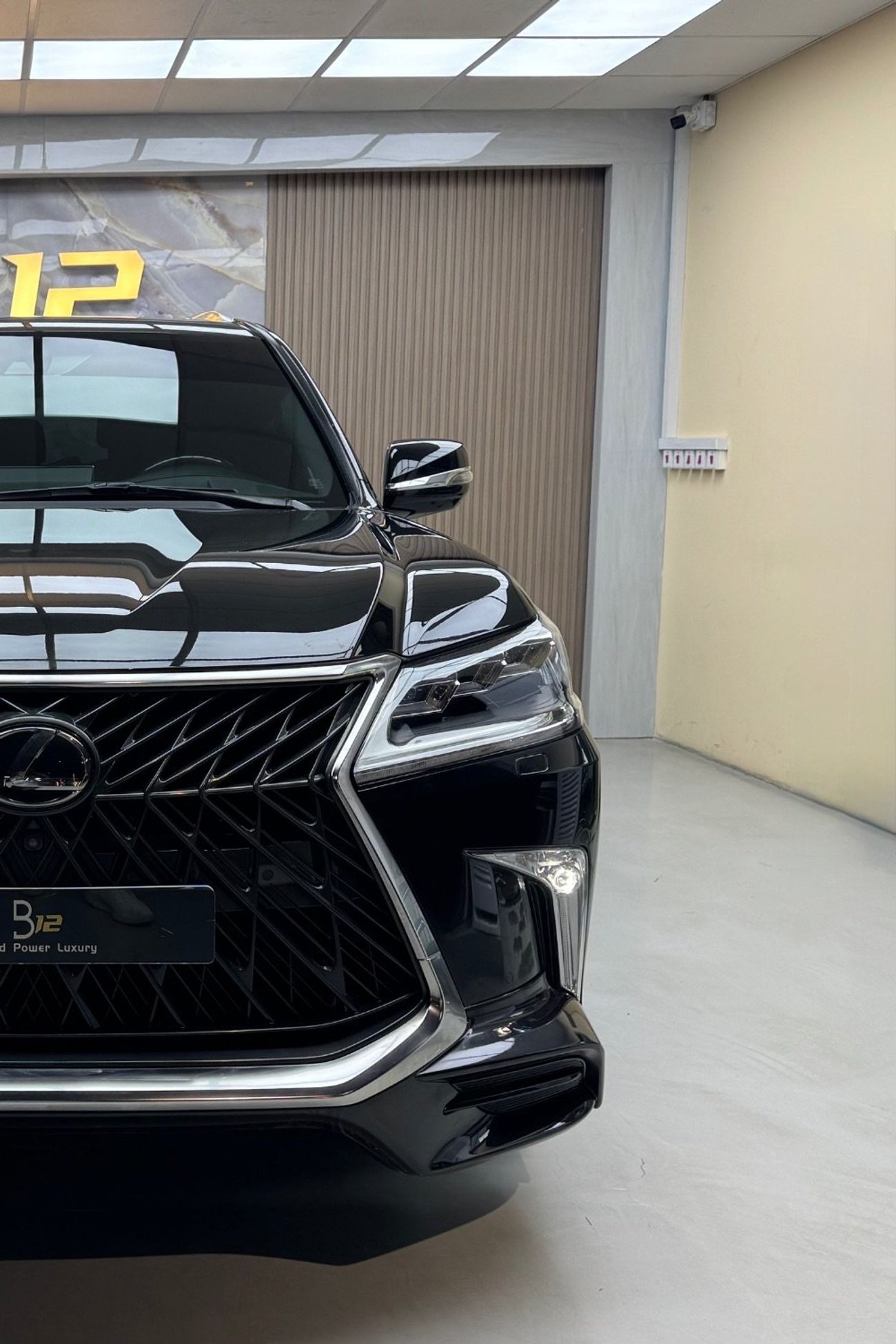 Lexus LX 570 Sport 5.7L