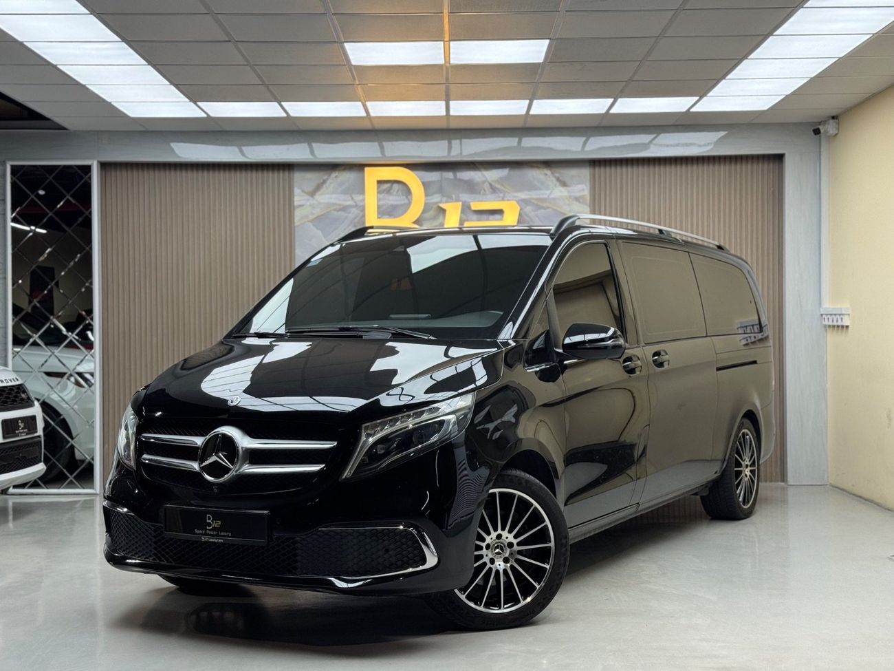 مرسيدس بنز V 250 Std 2.1L