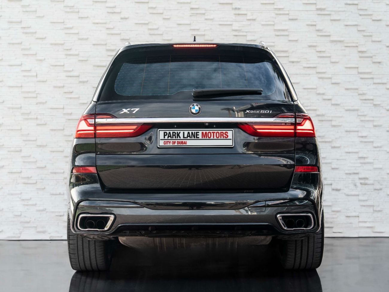 BMW X7 M50i 4.4L (523 HP)