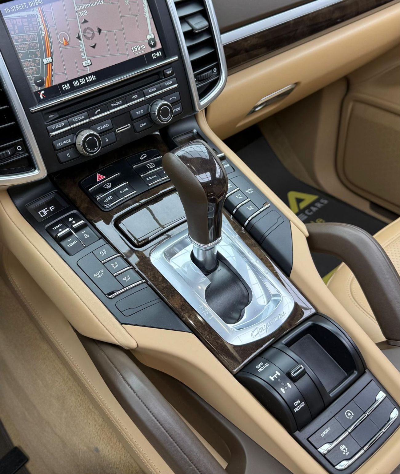 Porsche Cayenne Std 3.6L 2016 Porsche Cayenne, Full Service History, Excellent Condition, GCC