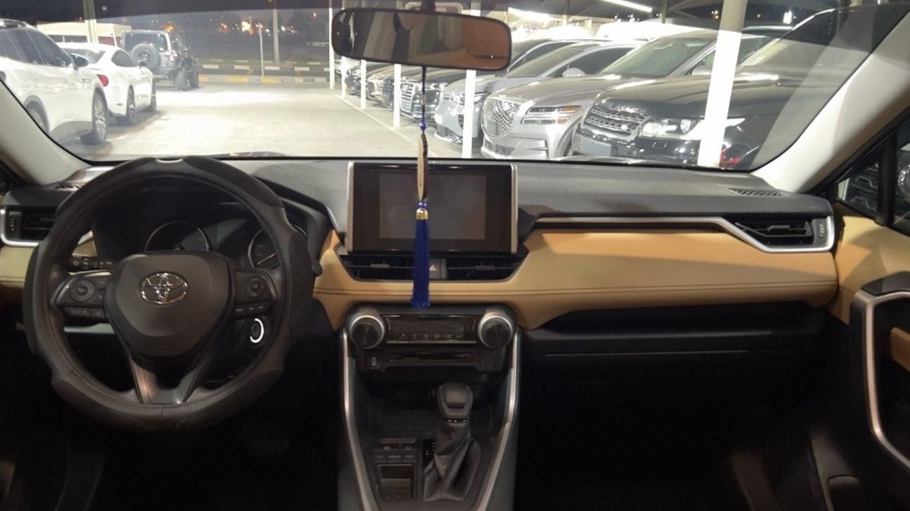 Toyota RAV4 2.5L (2WD) EX