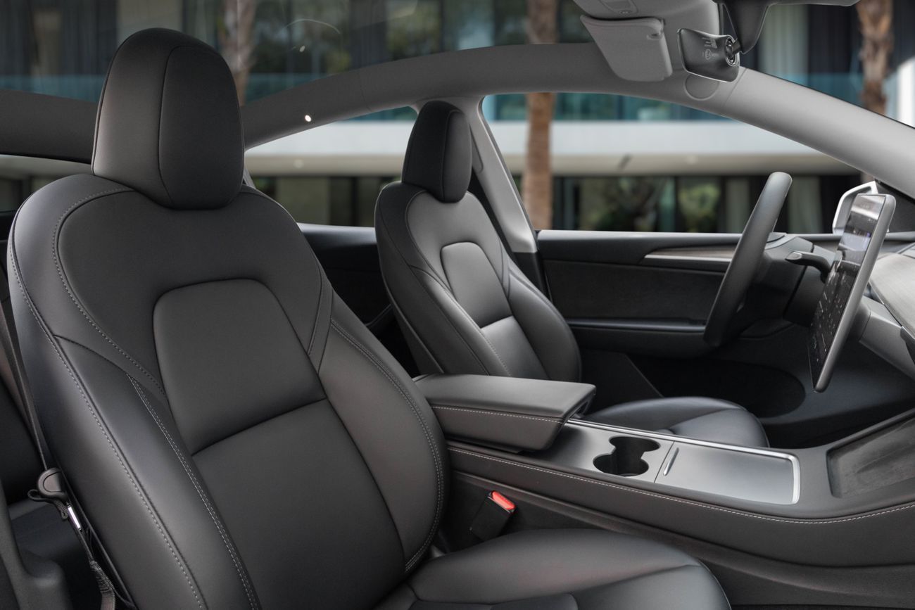 تسلا موديل Y 2,057 P.M | Model Y Long Range Autopilot | 0% Downpayment | Perfect Condition!