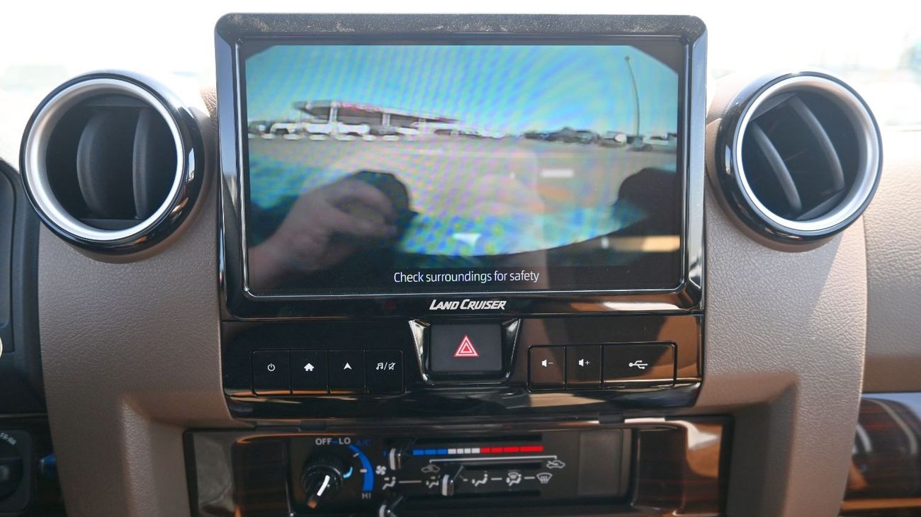 تويوتا لاند كروزر بيك آب Toyota Land Cruiser LC79 2024