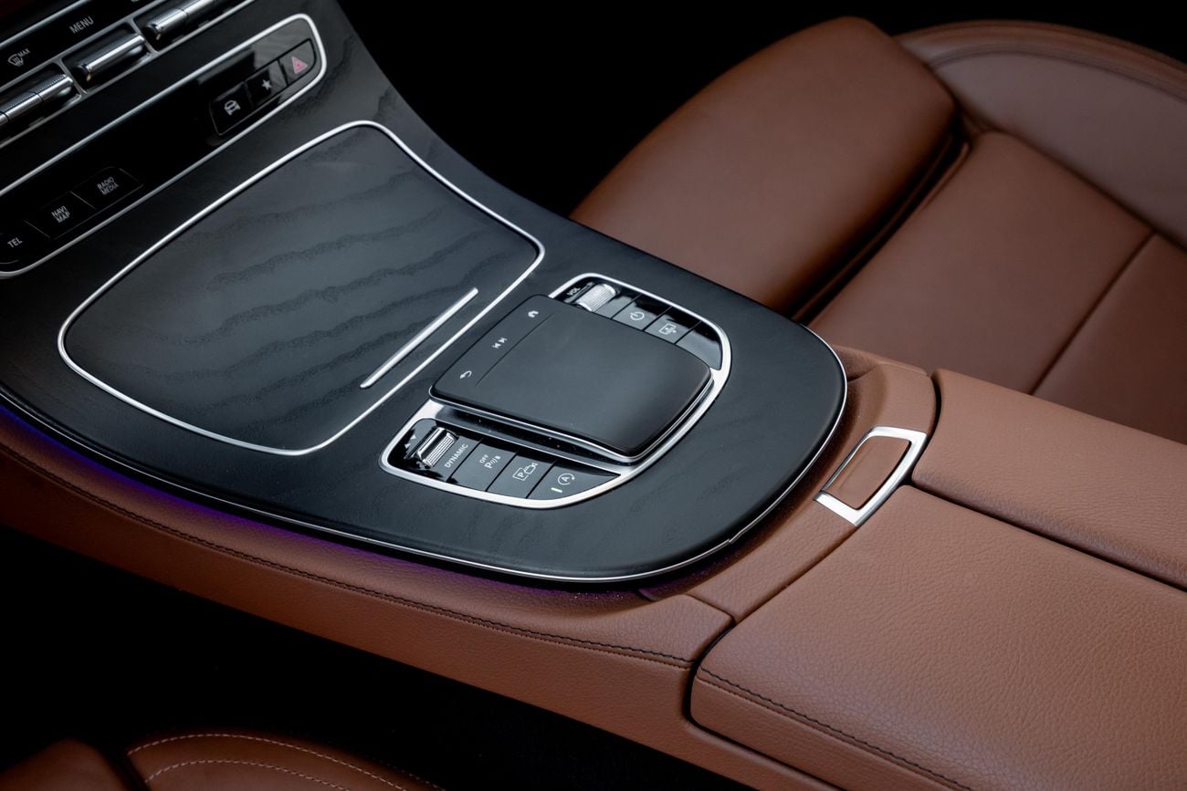 مرسيدس بنز E300 Mercedes-Benz E300