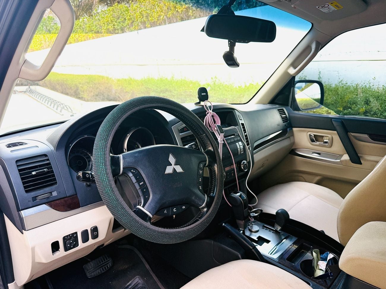 Mitsubishi Pajero GLS H/L PLATINUM