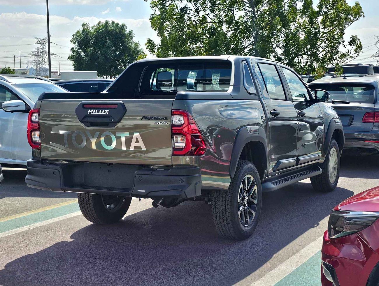 Toyota Hilux ADVENTURE, 2.8L DIESEL, A/T, "4" CAMERAS / ROLL BAR WITH RADAR / 4WD (CODE # HDAD28AF)