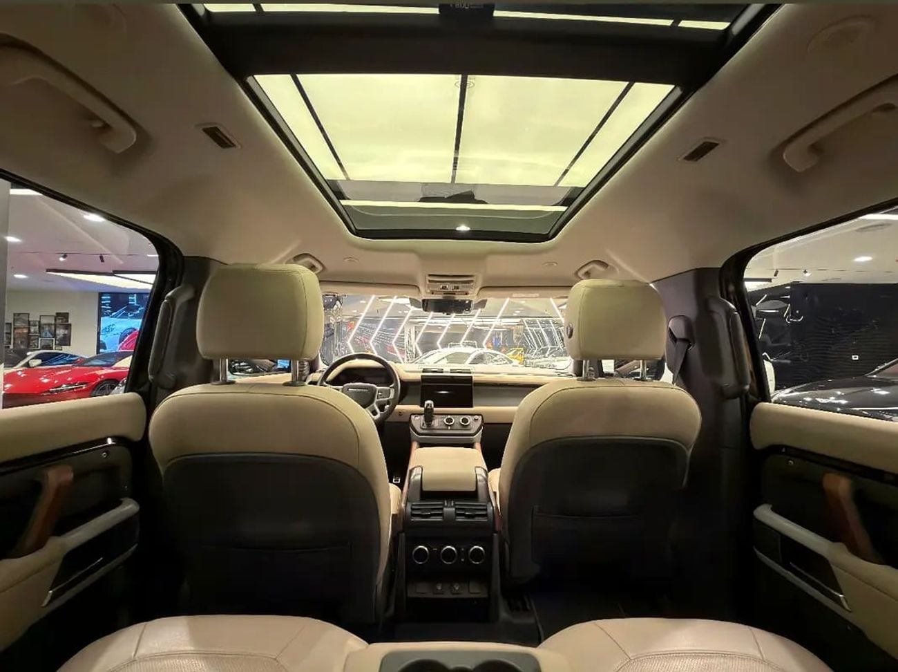 Land Rover Defender DEEFNDER GCC BRAND CONDITION