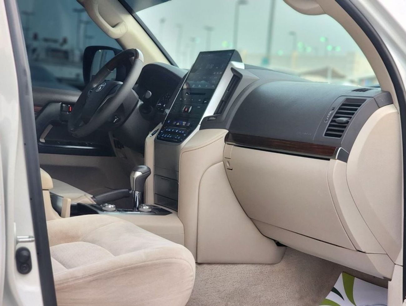 تويوتا لاند كروزر GXR