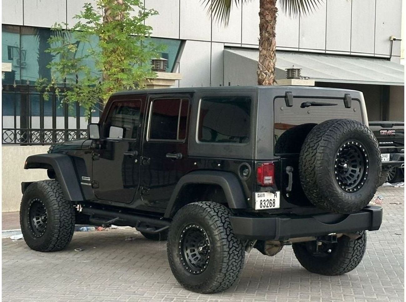 Jeep Wrangler Sport Mohawk 3.6L A/T