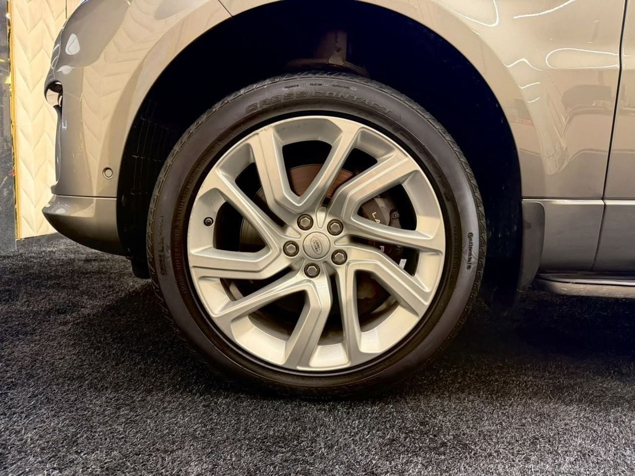 Land Rover Range Rover Sport HSE DYNAMIC
