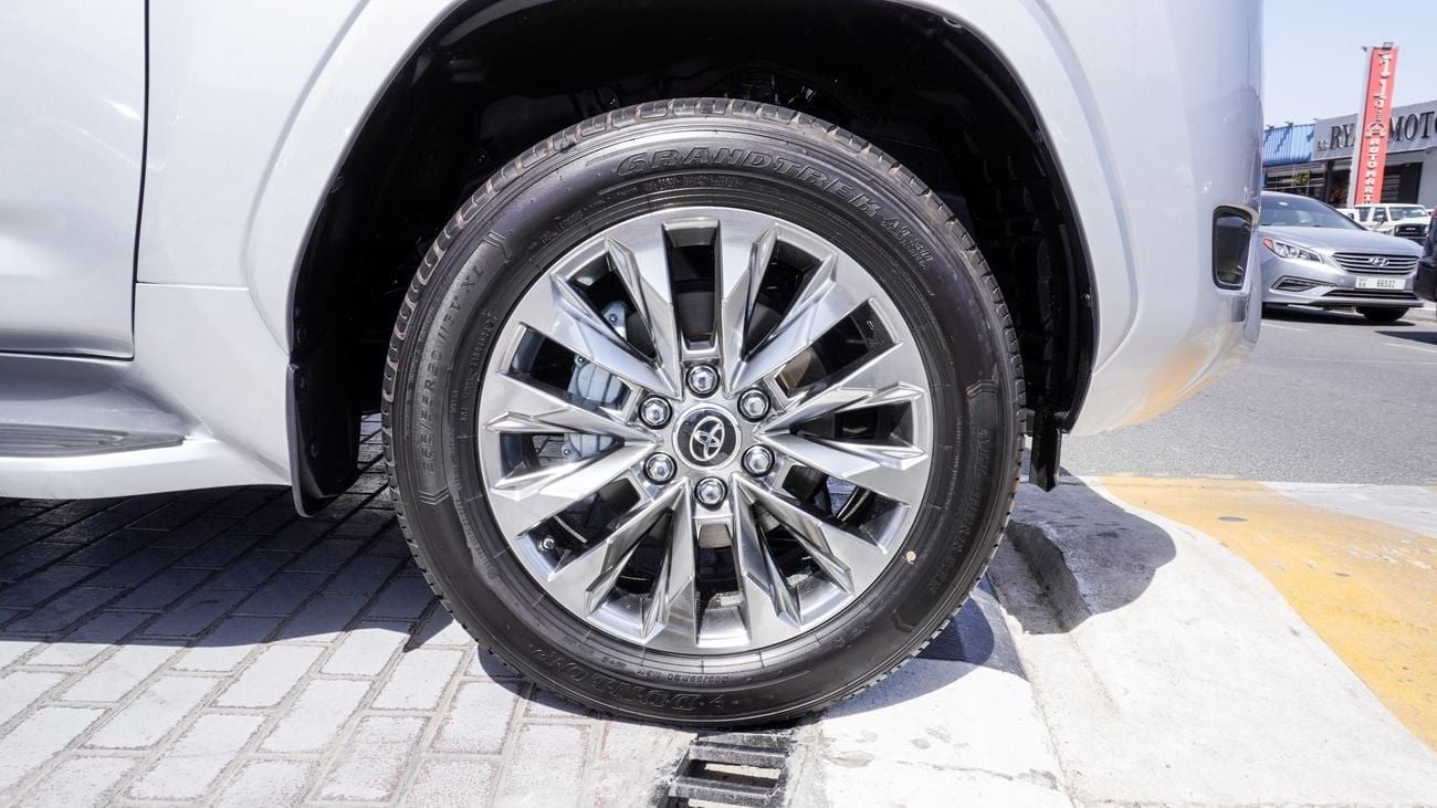 Toyota Land Cruiser GXR 4.0 L V6