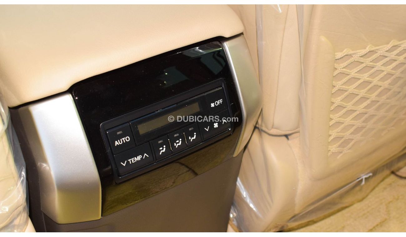 تويوتا برادو TOYOTA PRADO VXR 2023 (AL FUTTAIM WARRANTY)