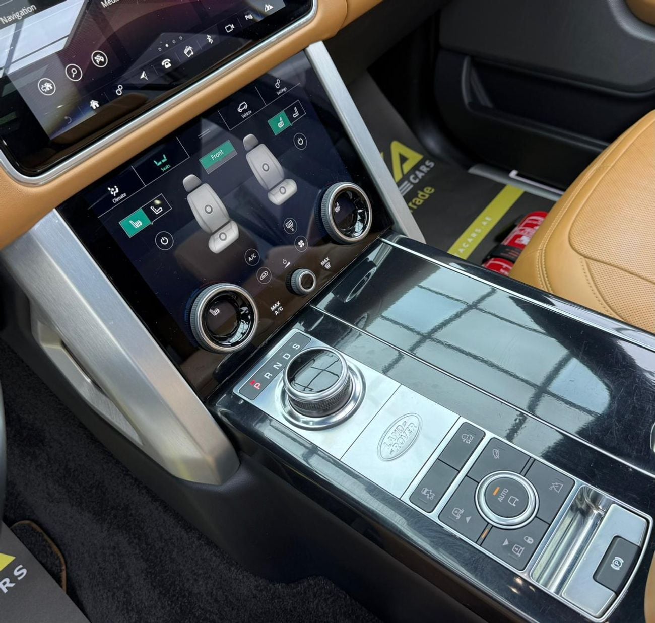 لاند روفر رينج روفر Vogue 5.0L 2019 Range Rover Vogue Supercharged, Warranty, Full LR Service History, Excellent Conditi