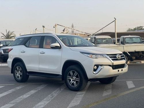 تويوتا فورتونر 2017 Toyota Fortuner GX.R+ 4.0L V6 - Push Start With Gear shifter - 4x4 AWD - 7 Leather Seats - Rear