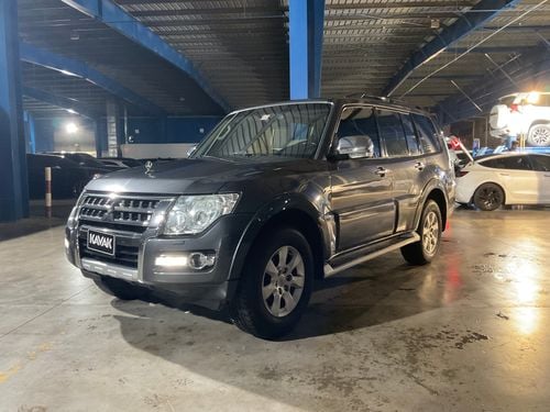 ميتسوبيشي باجيرو GLS Highline | شامل الضمان | 0 ﺪﻔﻋﺓ ﺃﻮﻟﻯ