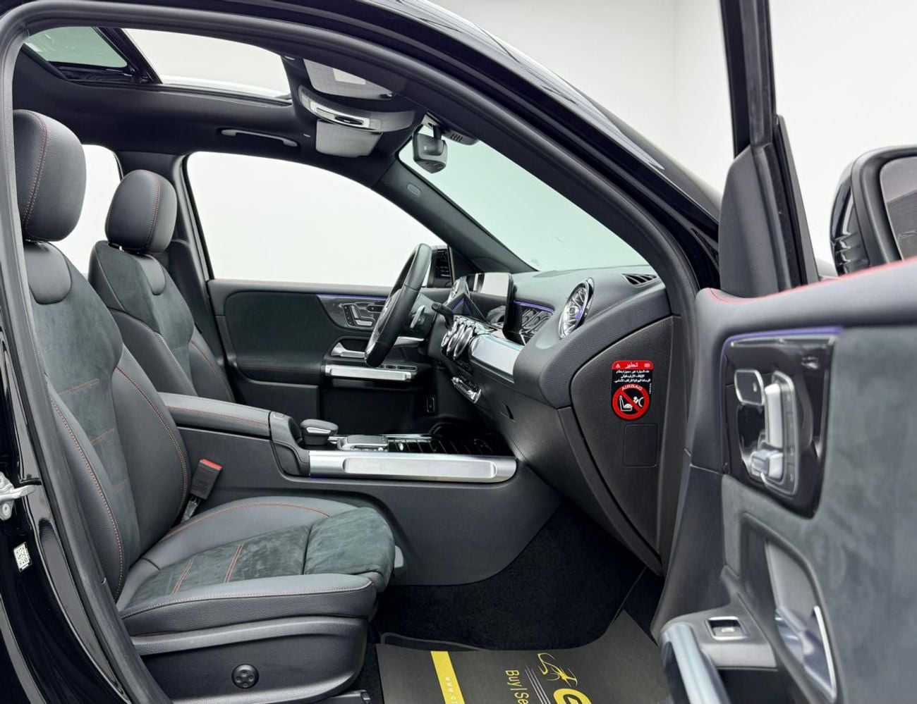 مرسيدس بنز GLB 250 4MATIC 2.0L (221 HP)