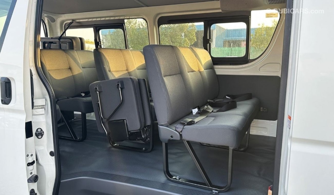 تويوتا هاياس 3.0L BUS 15-SEATS A/C MT(EXPORT ONLY)