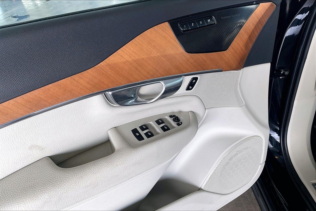 فولفو XC 90 B5 Momentum | شامل الضمان | 0 ﺪﻔﻋﺓ ﺃﻮﻟﻯ