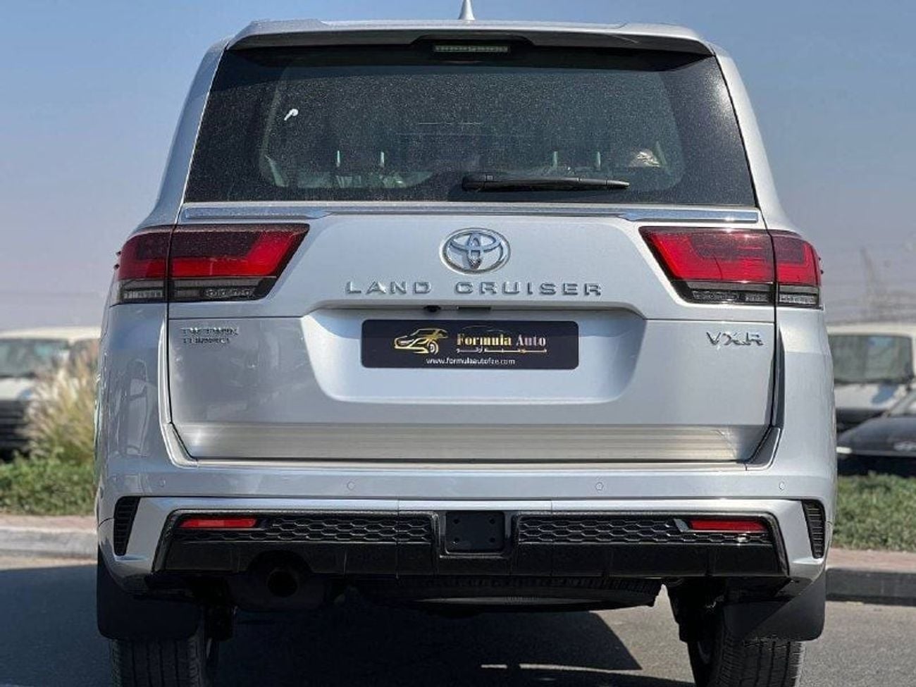 Toyota Land Cruiser VXR 3.3L DSL A/T // 2025 // FULL OPTION WITH RADAR , 360 CAMERA , LEATHER & POWER & COOLING SEATS //