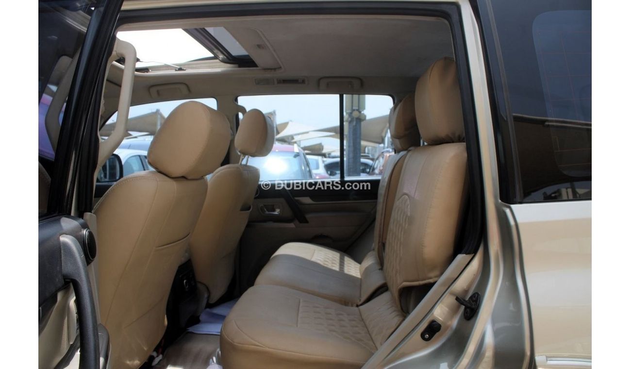 Mitsubishi Pajero GLS Top ACCIDENTS FREE - GCC - ORIGINAL PAINT - FULL OPTION - CAR IS IN PERFECT CONDITION INSIDE OUT