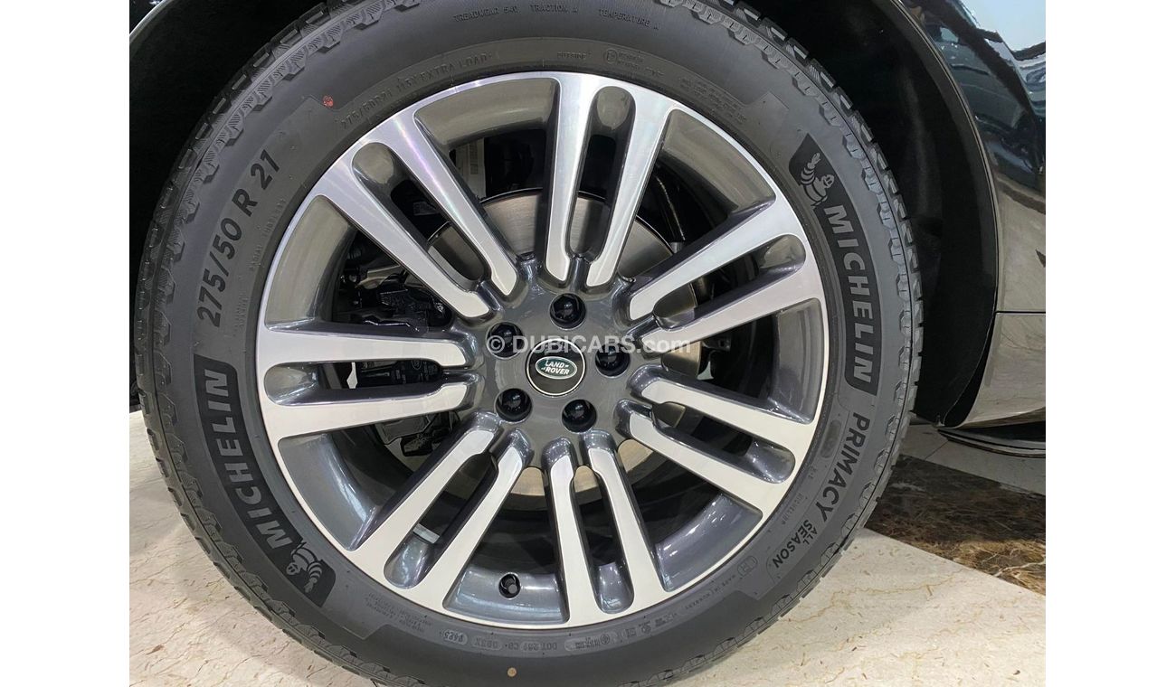 Land Rover Range Rover BRAND NEW GCC SPEC UNDER WARRANTY AND SERVICE CONTRACT