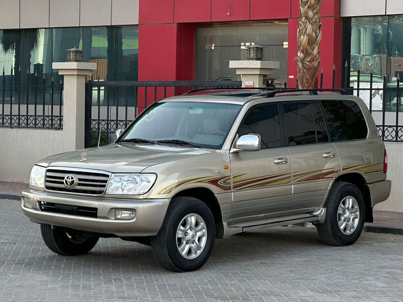 Toyota Land Cruiser تويوتا لاندكروزر GXR V6 خليجي 2004