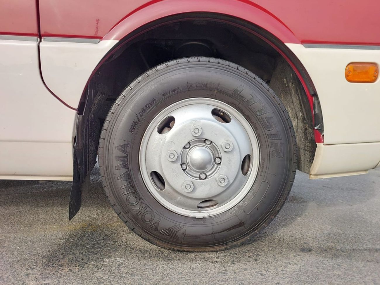 ميتسوبيشي روزا MITSUBISHI ROSA BUS RHD 1999 MODEL 4.8 L DIESEL AUTOMATIC(PM00631)