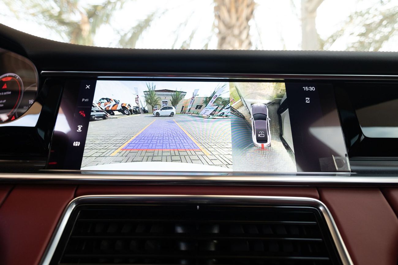 Porsche Panamera Std 3.0L (325 HP)