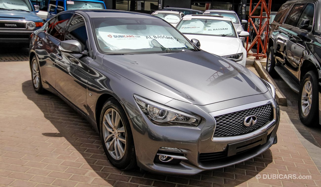 إنفينيتي Q50