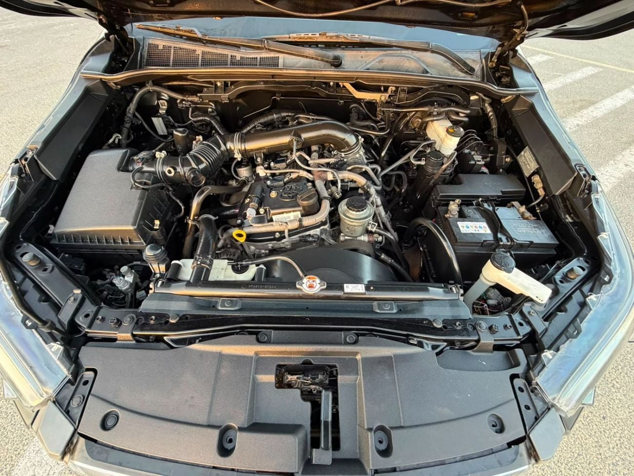 Toyota Hilux ADVENTURE 2021 Toyota Hilux Advanture Modified - 2.7L V4 - AWD 4x4- Rear Camera - Sidestep - Push