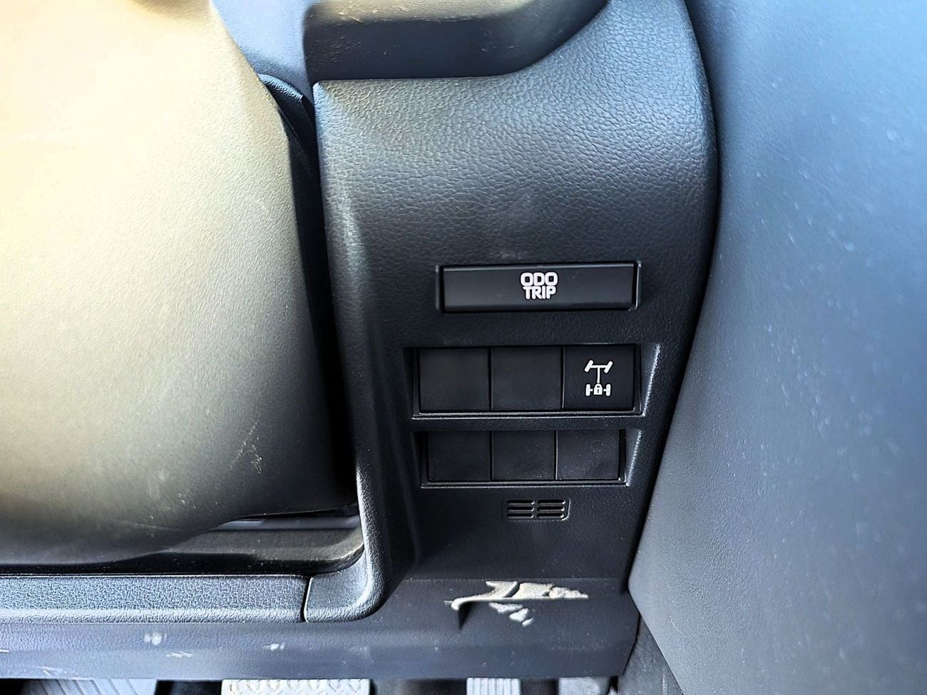 Toyota Land Cruiser VX Toyota land cruiser Vx 3.5l turbo 4*4 A/T  Black color inside black 2026