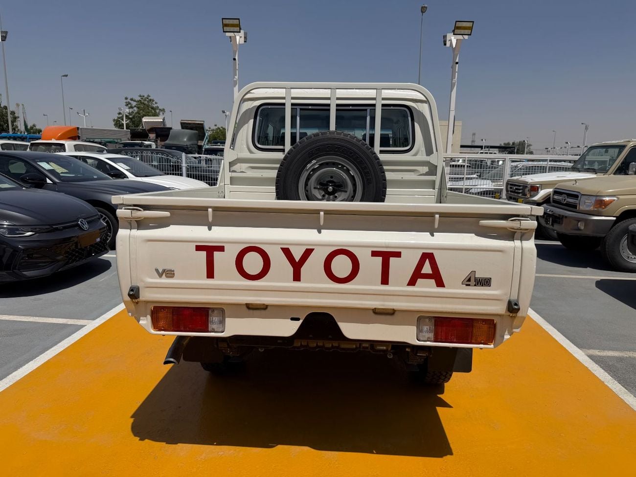 Toyota Land Cruiser Pick Up 2025 L/C Manual Petrol V6 4.0L