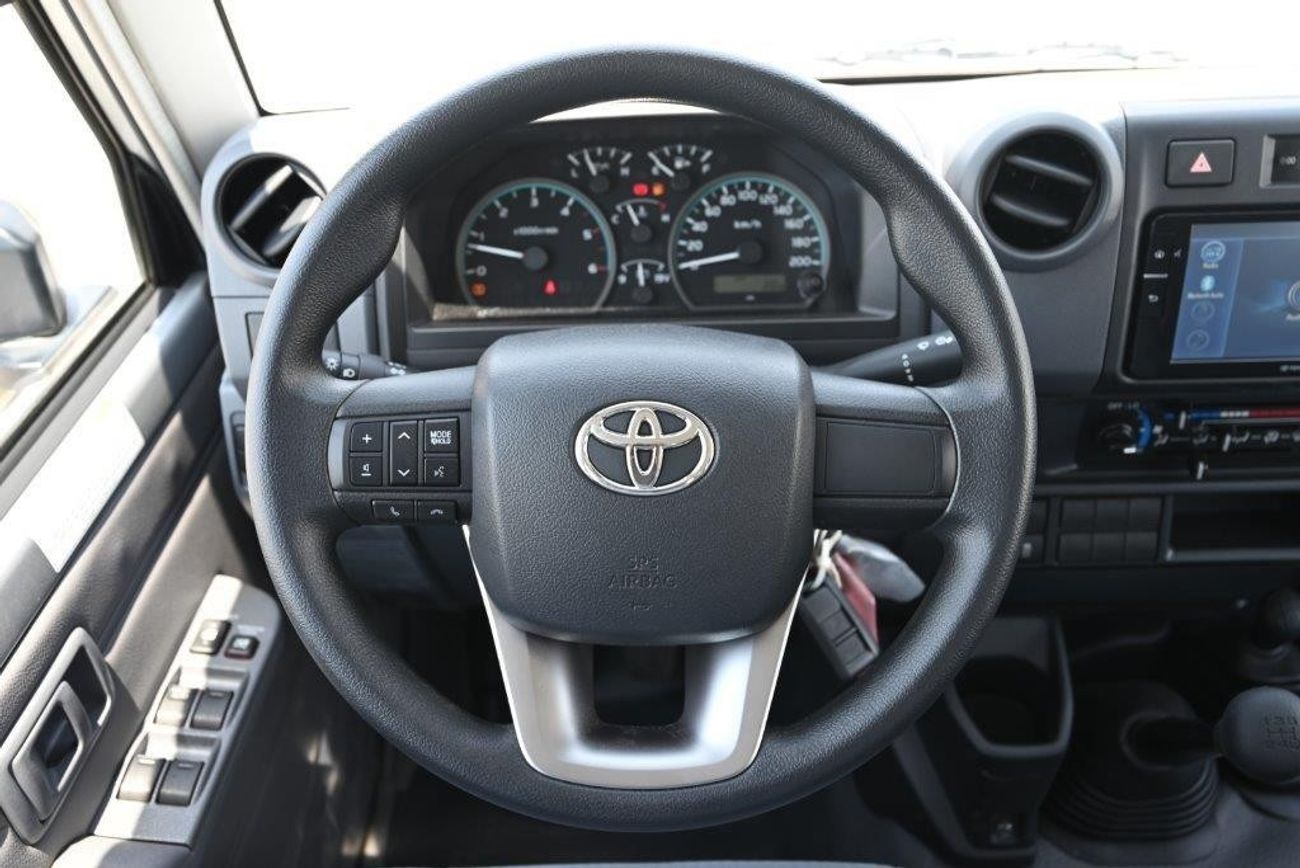 Toyota Land Cruiser Pick Up Double Cab V8 4.5L Diesel MT with Front / Rear Diff Lock, Black Wheels, Winch