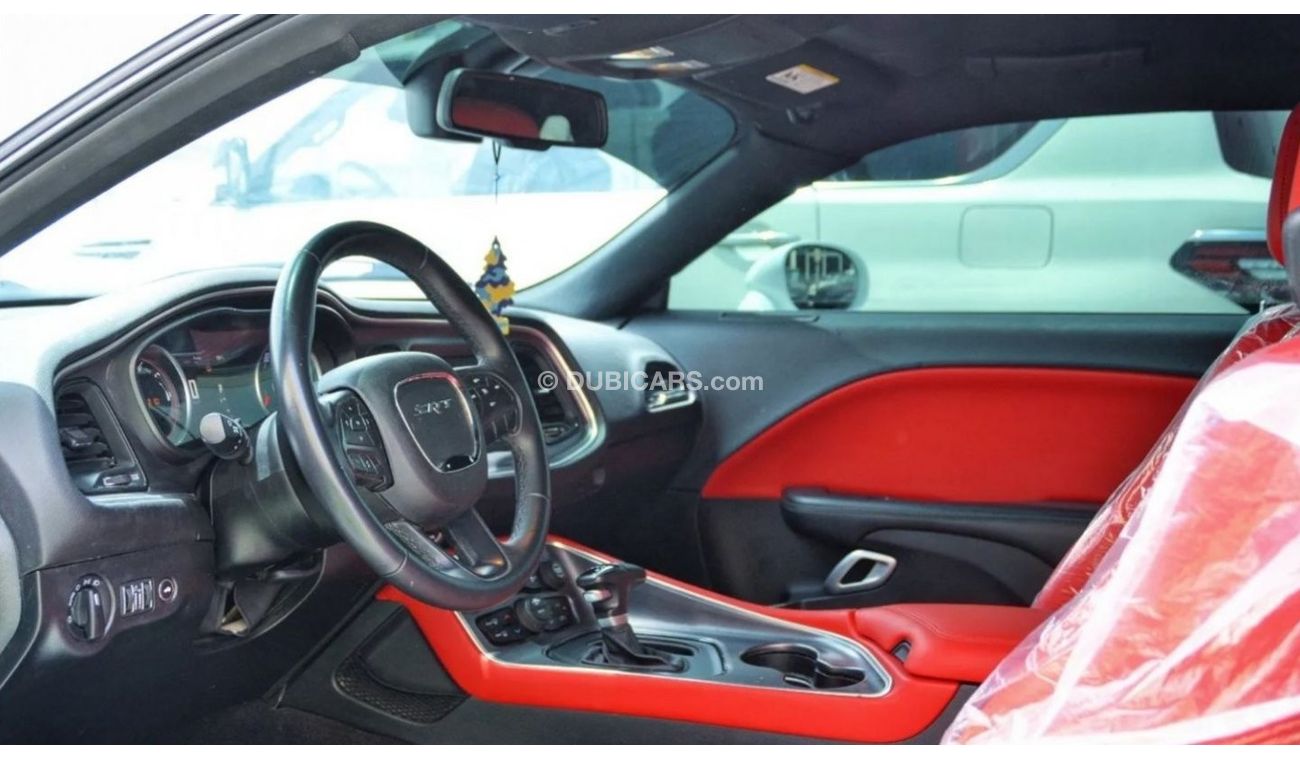 Dodge Challenger SXT *SRT WIDE BODY* Challenger SXT V6 2019/ Leather Interior/Very Good condition